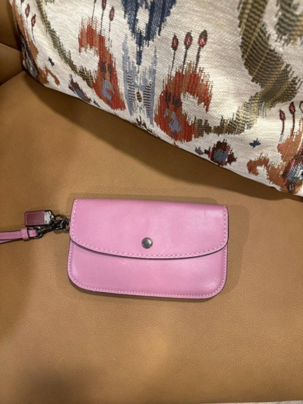 COACH 1941 Glovetanned Wristlet in Primrose